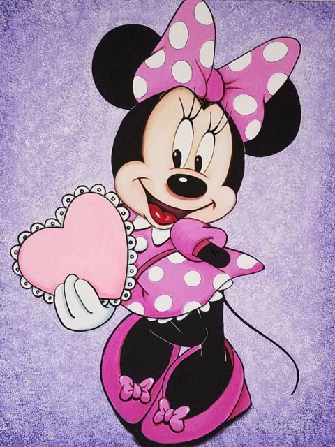 Beautiful Minnie Mouse with Heart - Disney Diamond Painting