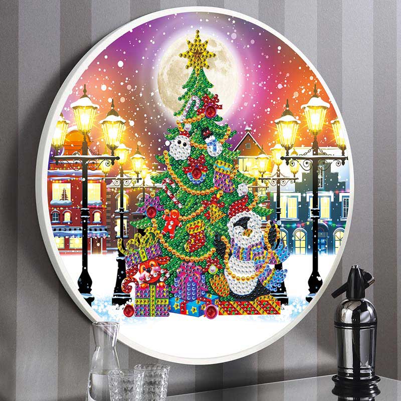 The Christmas Tree - Round Frame